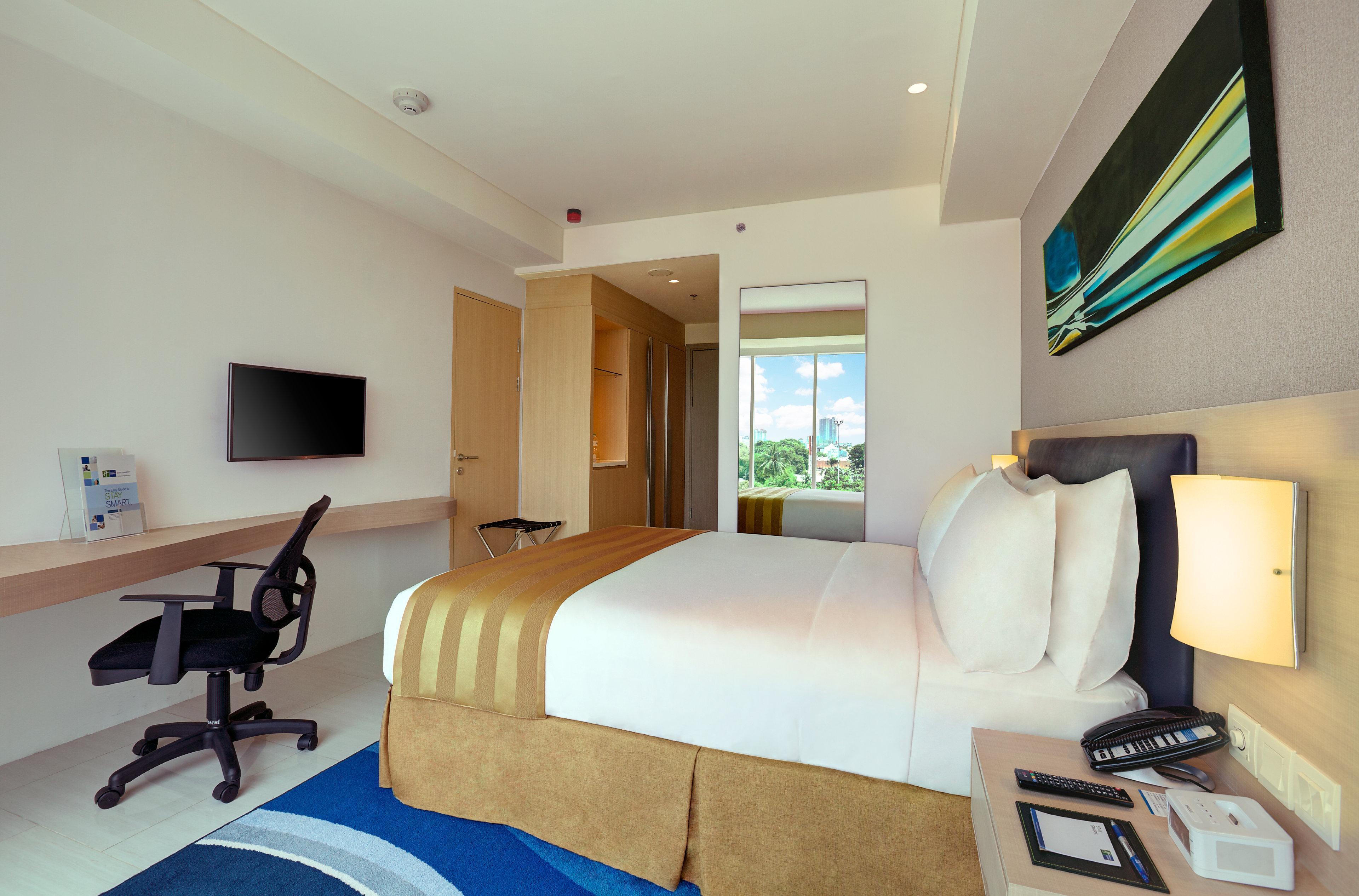 Holiday Inn Express Jakarta International Expo By Ihg Jacarta Exterior foto