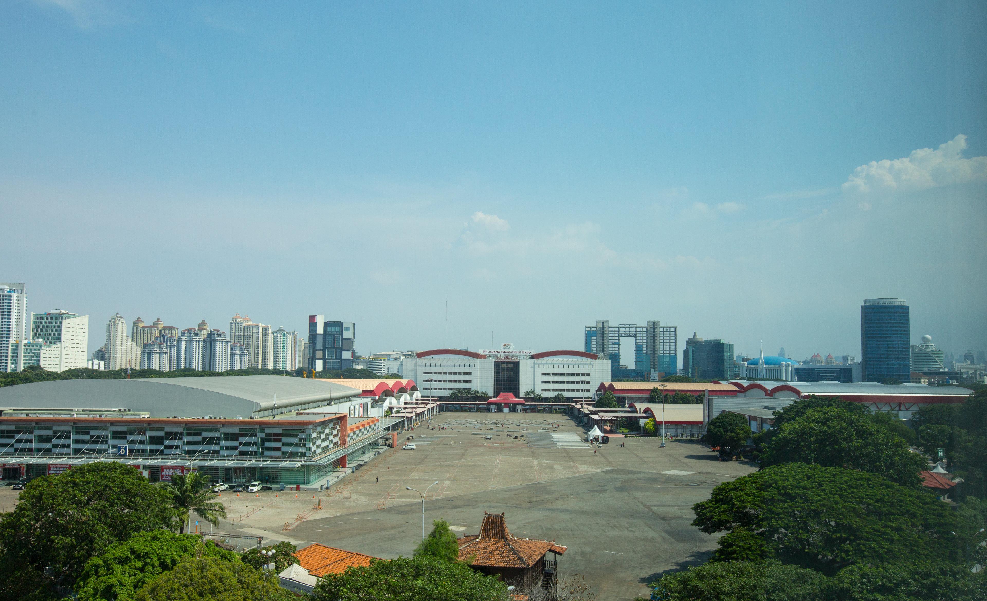 Holiday Inn Express Jakarta International Expo By Ihg Jacarta Exterior foto