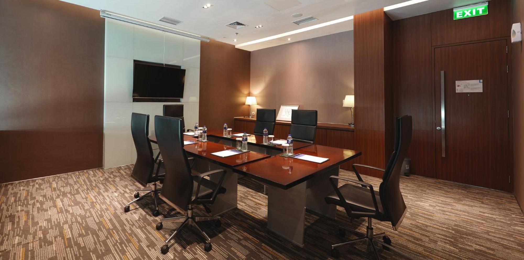 Holiday Inn Express Jakarta International Expo By Ihg Jacarta Exterior foto